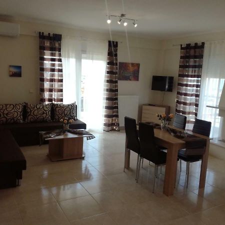 Jordan'S 3Rd Appartment At ניאה מיכאניונה מראה חיצוני תמונה